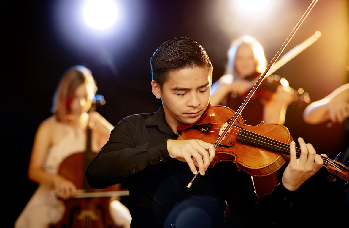 LGT Young Soloist performers, violinist in concert