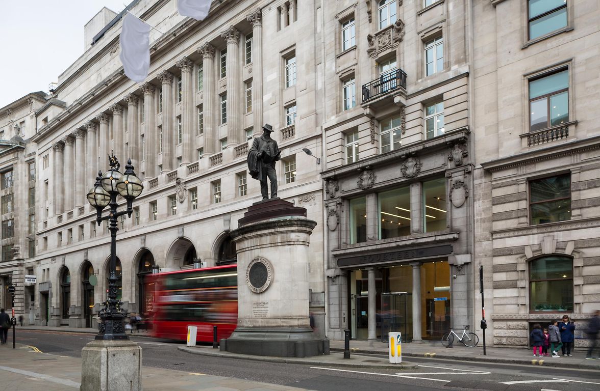 Bus outside office on Cornhill, next to the Bank of England