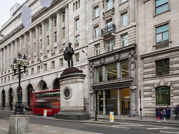 Bus outside office on Cornhill, next to the Bank of England