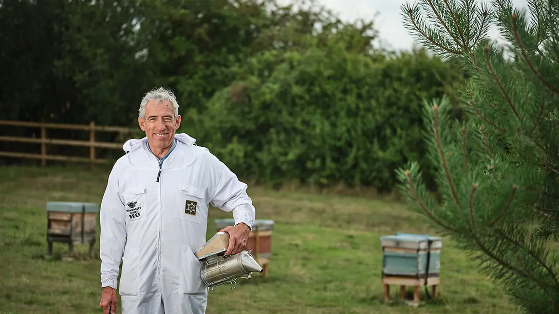 Bermondsey Street Bees - a journey in sustainable beekeeping | LGT ...