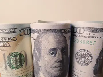 US dollar banknotes