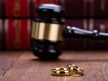 Divorce law with rings