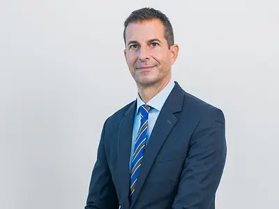 Chris Burger, Senior Equity Specialist, LGT Private Banking